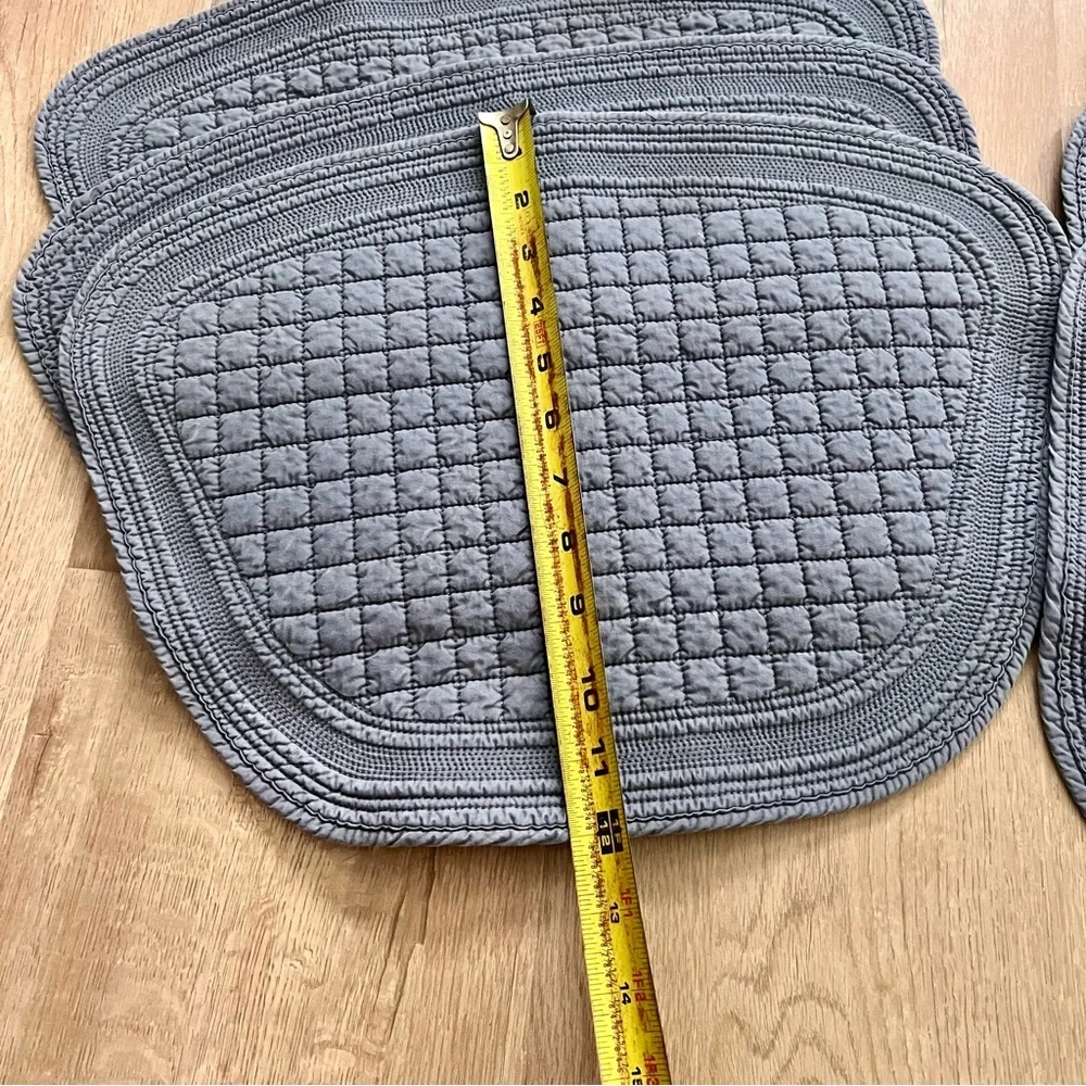 6‎ PCs Placemats Light Blue Gray Quilted Cottage Core Placemats 16” X 12”